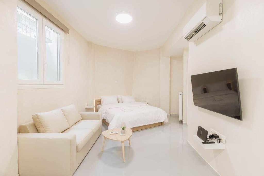 Modern Hiding Place In The Heart Of アテネ エクステリア 写真